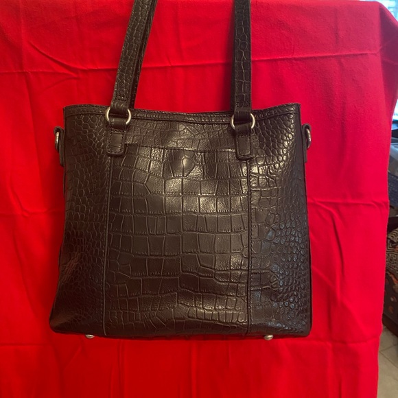 Nice tooled Patricia Nash bag used very little - Picture 2 of 6